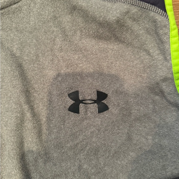 Under armour cold gear loose fit hooded vest, men’s size XL - Picture 4 of 6